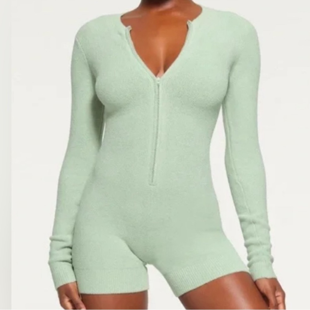 Skims cozy green romper 2X